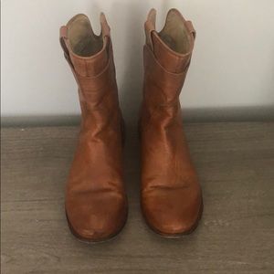 Frye Paige Boots Short